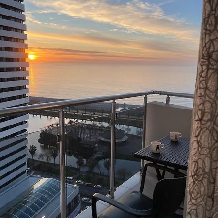 Roini Apartment Batumi Kültér fotó