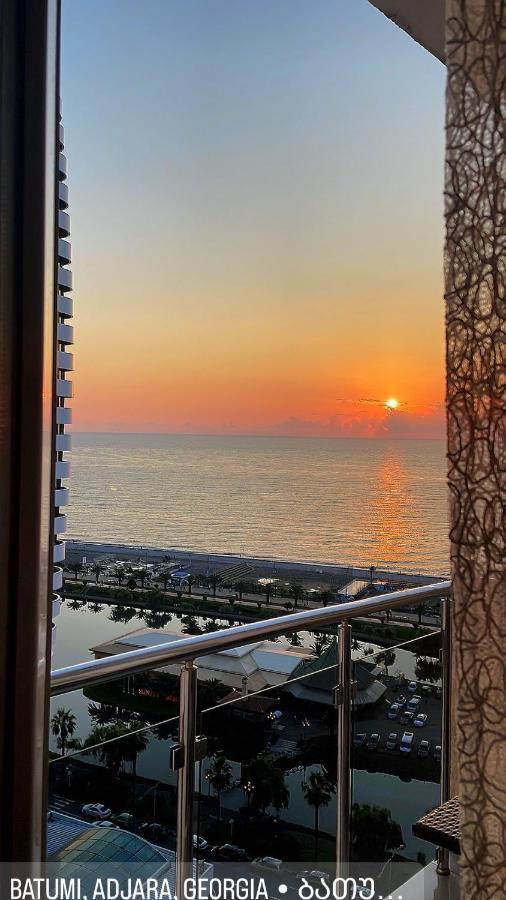 Roini Apartment Batumi Kültér fotó