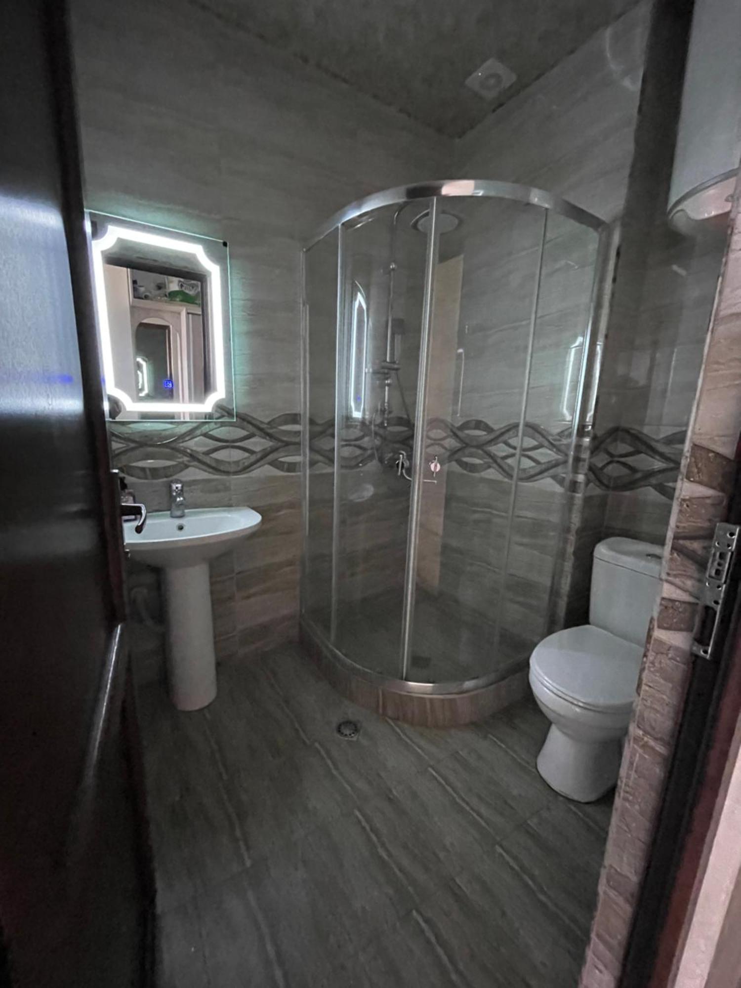 Roini Apartment Batumi Kültér fotó