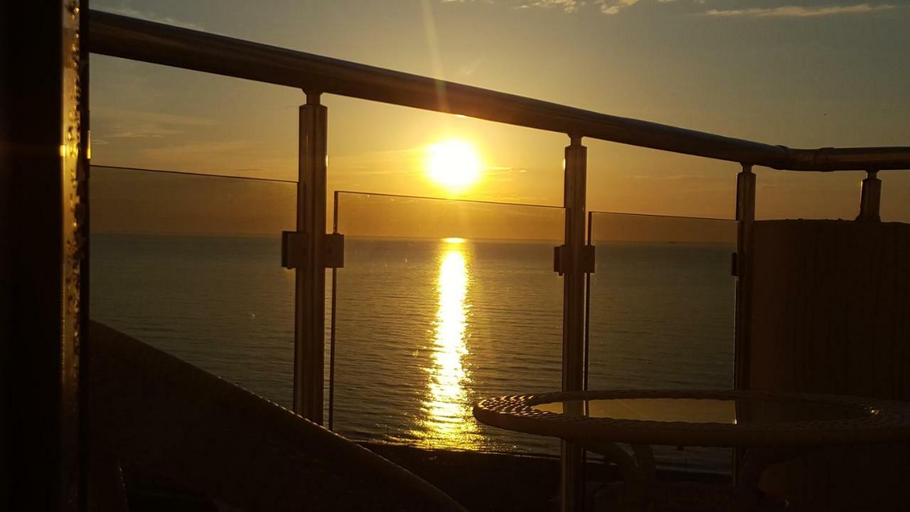 Roini Apartment Batumi Kültér fotó